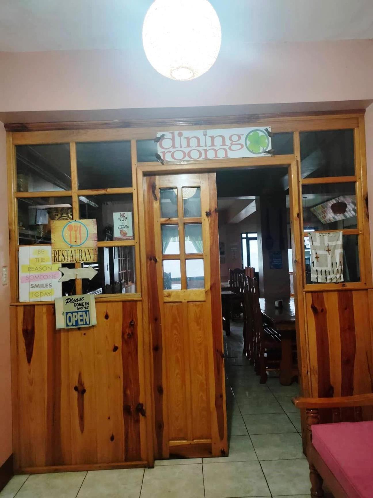 סאגאדה Shamrock Tavern מראה חיצוני תמונה